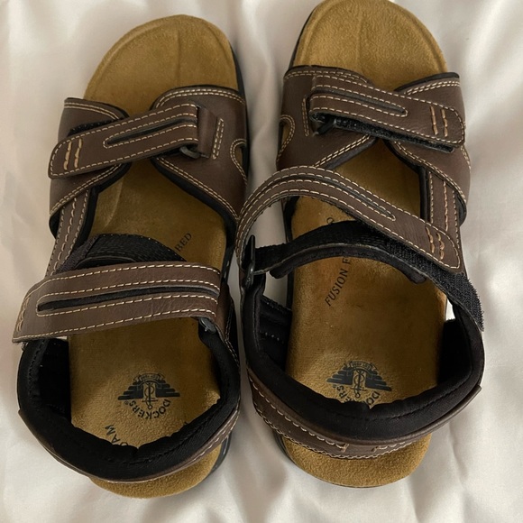 Dockers brown sandals for men - Picture 1 of 5